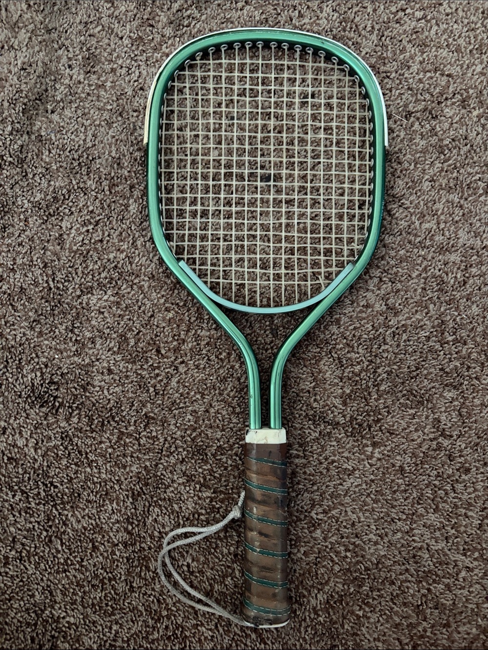Vintage LEACH green tennis racket